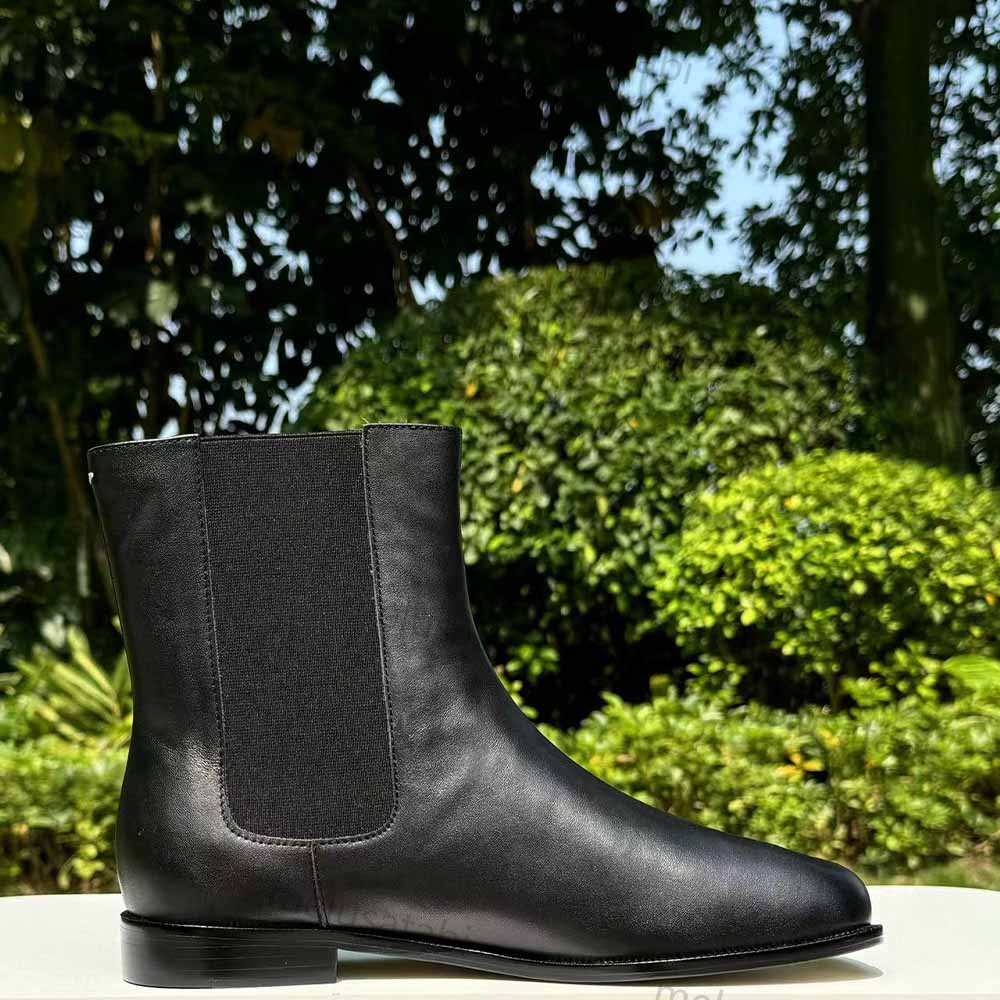 Tabi Chelsea Boots