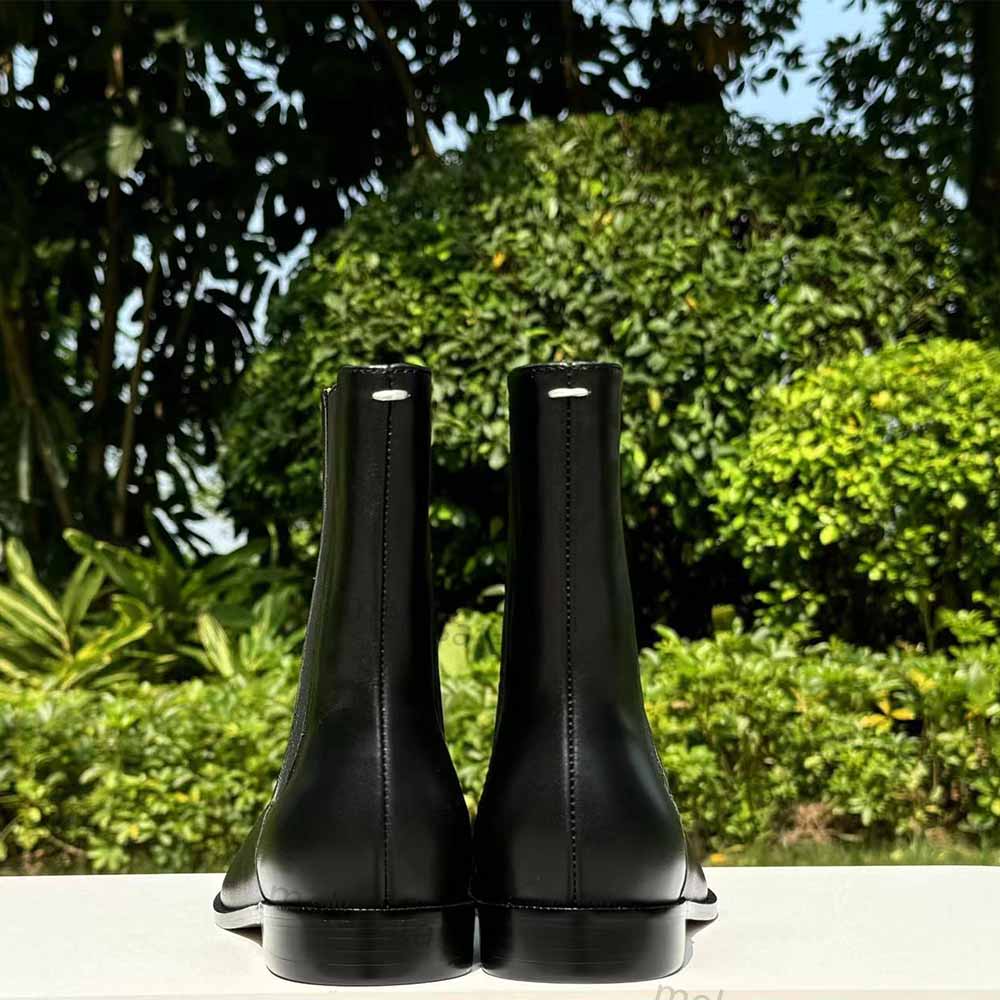 Tabi Chelsea Boots