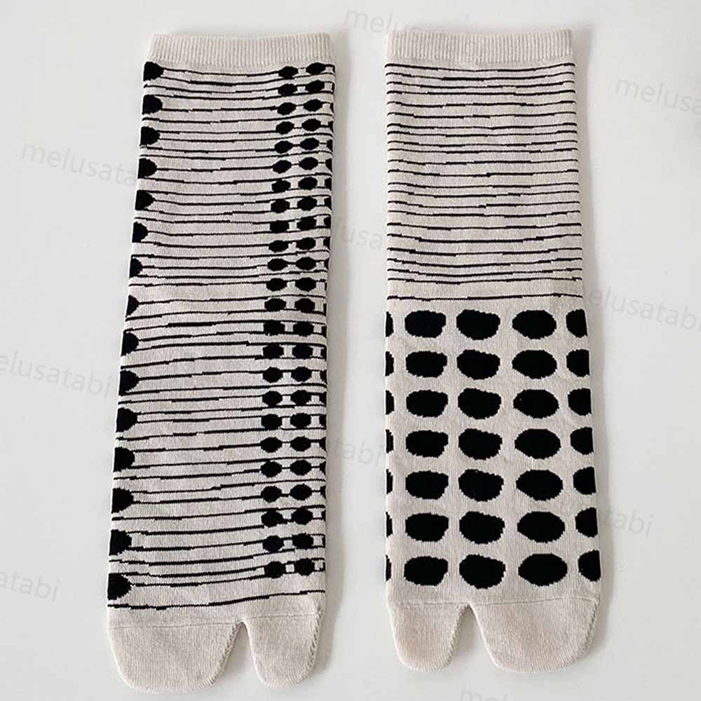 Tabi Socks